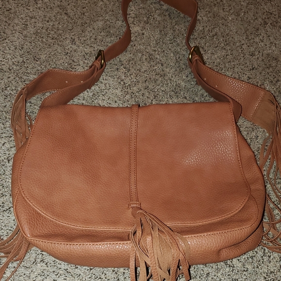 Express Leather Shoulder Bag - Picture 3 of 7